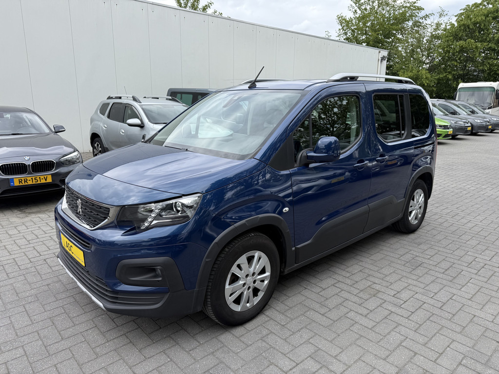 Peugeot Rifter Rolstoelauto 3+1 of 5+0 - Bodemverlaging + Lier - 1e Eigenaar - Rolstoelvervoer 53402185-2.jpg | All Selection Cars