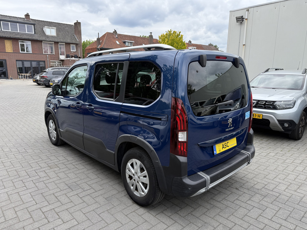 Peugeot Rifter Rolstoelauto 3+1 of 5+0 - Bodemverlaging + Lier - 1e Eigenaar - Rolstoelvervoer 53402185-4.jpg | All Selection Cars