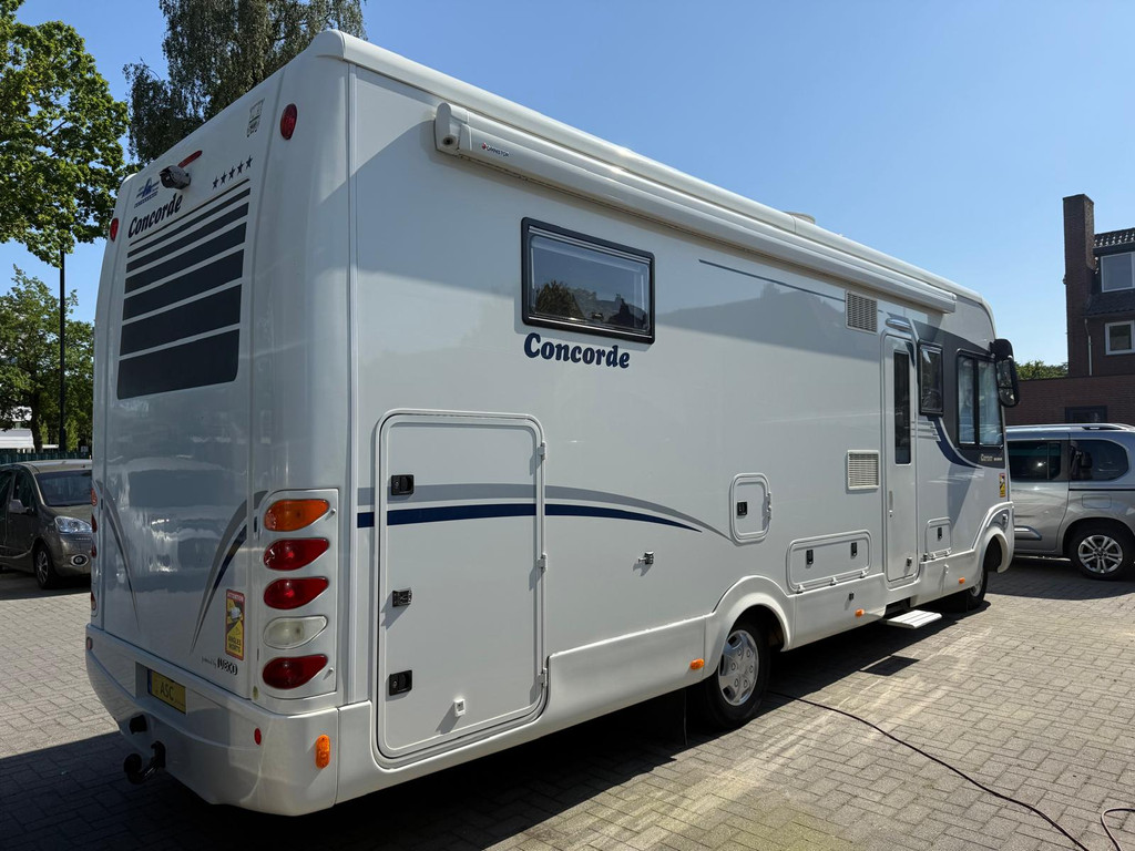Concorde  Carver iveco - 821 - Queensbed - 2 x Airco - Luchtvering - Levelsysteem - 2 x Zonnepanelen - 1e Eigenaar - TOPSTAAT ! 53912786-3.jpg | All Selection Cars
