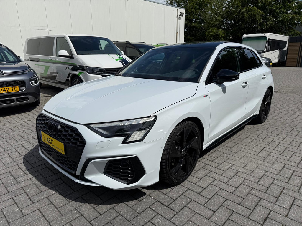 Audi A3 Sportback 35 TFSI 150pk - 3 x S-Line - Alle opties - Leder - Navigatie - Camera - Panoramadak - Xenon/Led 54524179-0.jpg | All Selection Cars